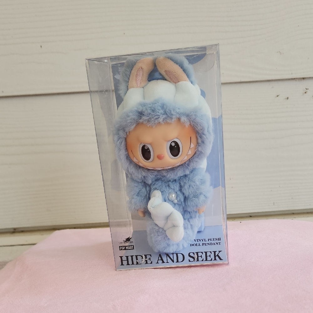Pop Mart Hide and Seek Vinyl Doll Pendant - Blue